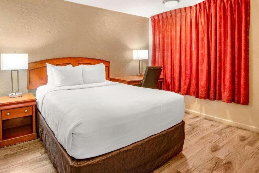 Econo Inn&suites 2* Durango
